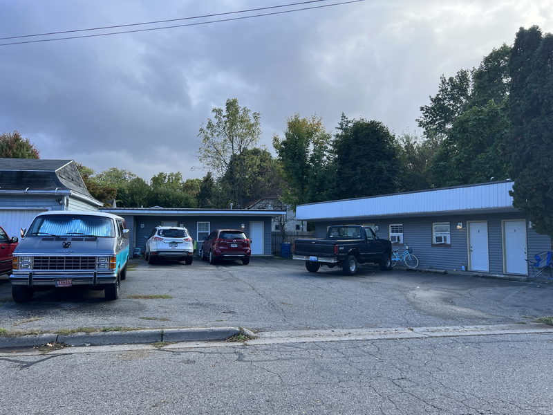 Carranza Motel (Strongs Motel) - October 8 2023 (newer photo)
